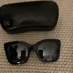 CHANEL Sunglasses